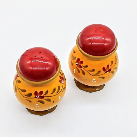 Demdaco Bienvenue Ceramic Salt Pepper Shakers - Picture 2 of 5